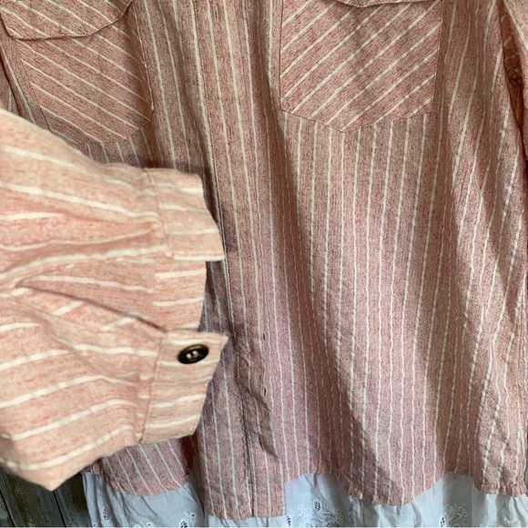 Jodifl Pink Striped Doyle Bottom Button Down - Picture 4 of 5